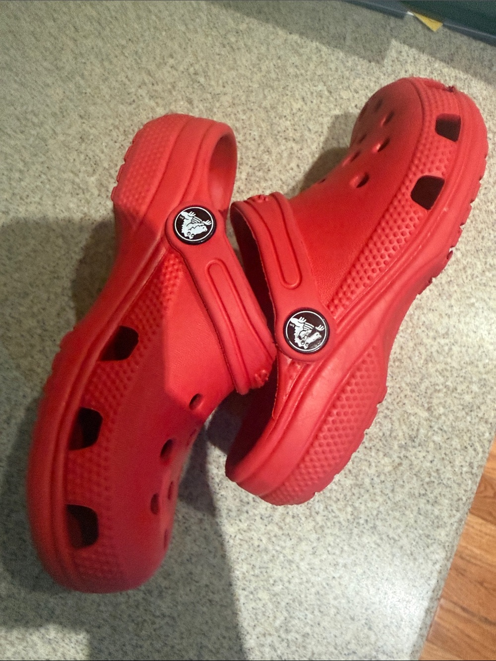 Crocs Kids Classic Clog in Red size 12c - Picture 7 of 8